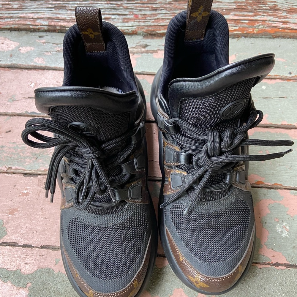 Louis Vuitton LV Archlight Black - Size 8
